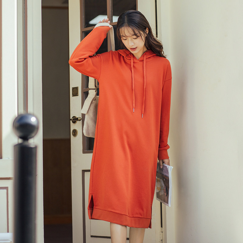 茵曼运动休闲过膝连帽长袖减龄卫衣 茵曼翰飞连衣裙