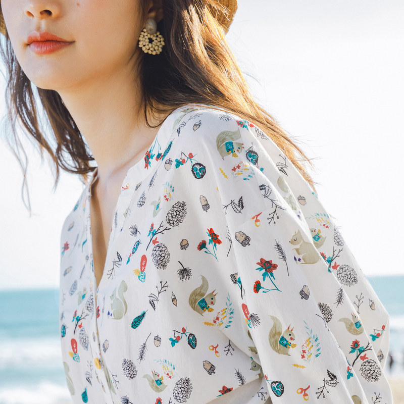 茵曼夏季中袖碎花设计感小众白衬衫 茵曼翰飞衬衫