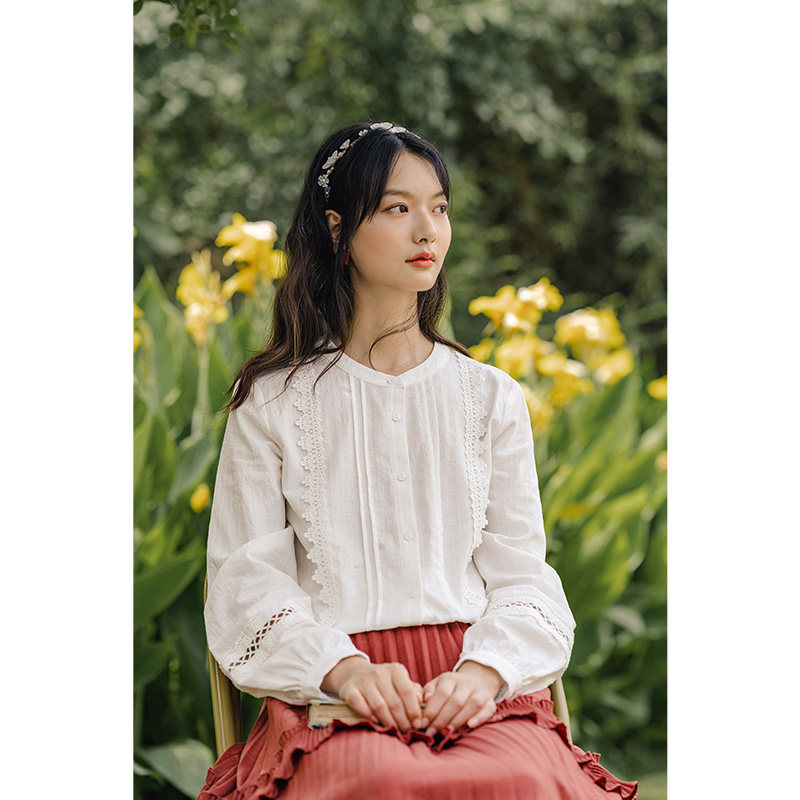 茵曼长袖设计感甜美蕾丝2020风衬衫 茵曼筱茵衬衫