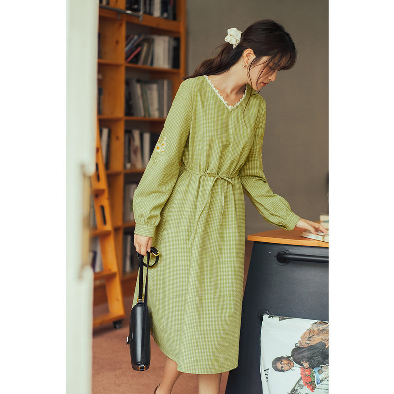 茵曼格子长袖法式过膝茶歇连衣裙 茵曼筱茵连衣裙