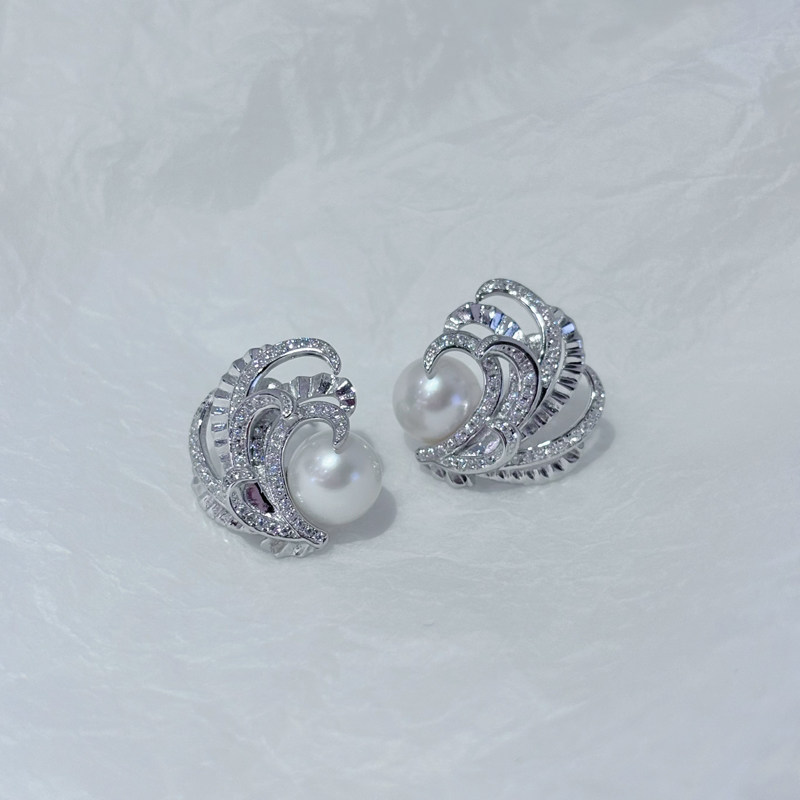 【浅小屋】羽翼。M家同款纂刻羽毛设计8~8.5mm正圆淡水珍珠耳钉女,淘宝优惠券,粉丝福利购,淘宝优惠卷