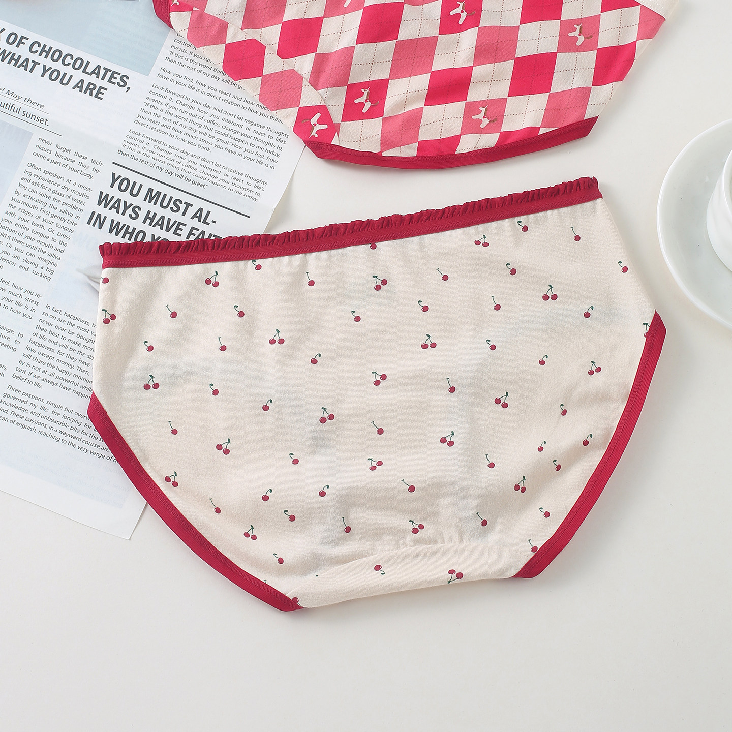 【5条99】甜心少女本命年红色樱桃菱格加长裆包臀A类好运女士内裤,淘宝优惠券,粉丝福利购,淘宝优惠卷