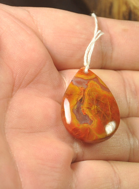 精品非染色天然北票战国红缟玛瑙水滴挂件吊坠3A031男女款走鸿运