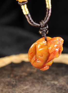 精品朝阳红缟玛瑙北票战国红吊坠