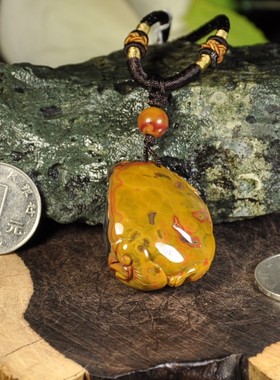 精品手工俏色雕件宣化吊坠