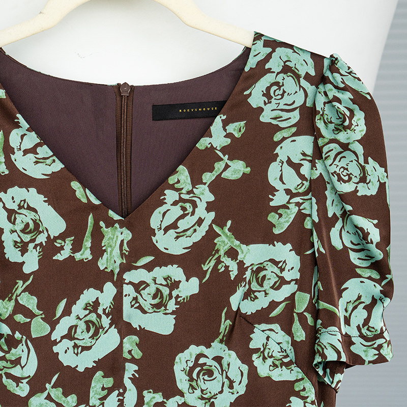 罗衣复古印花缎面连衣裙2025夏装新款气质大摆泡泡袖中长裙08508,淘宝优惠券,粉丝福利购,淘宝优惠卷