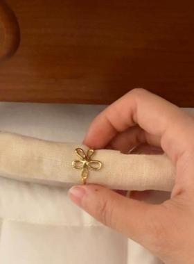 ins韩国自制幸运小花戒指小众设计感叠戴法式复古高级简约食指戒