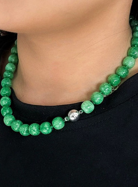 天然绿玉髓串珠 复古vintage中古风祖母绿磁吸扣高级感气质项链女
