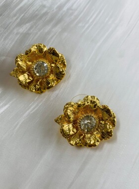 中古小香风黄铜锆石耳钉