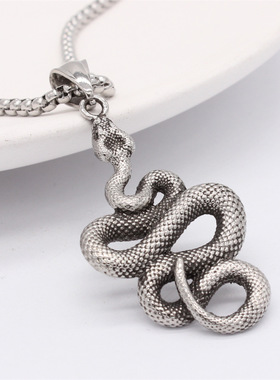 时尚钛钢项链 欧美个性复古蛇钛钢吊坠 立体盘蛇生肖蛇钛钢项链