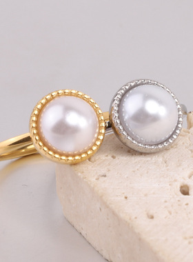 时尚钛钢戒指 简约10MM时尚花纹镶珍珠素圈戒指 女款钛钢戒指指