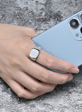 时尚钛钢戒指 欧美复古钛钢光面印章戒指环男士简约钛钢戒指指环