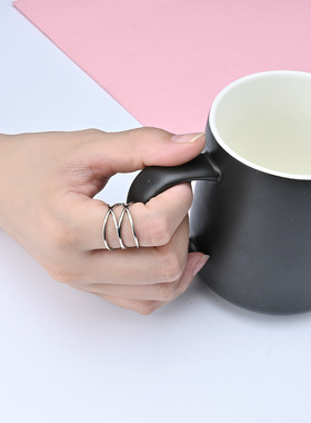 时尚钛钢戒指 简约时尚双交叉镂空情侣钛钢戒指指环