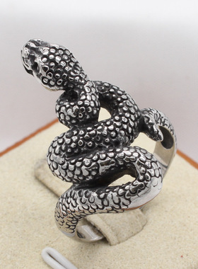 时尚钛钢男款戒指 欧美个性复古蛇钛钢戒指指环 匍匐姿态蛇戒指