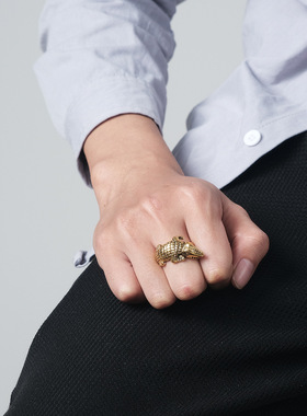 时尚钛钢戒指 欧美嘻哈风钛钢鳄鱼戒指 潮酷鳄鱼钛钢戒指指环