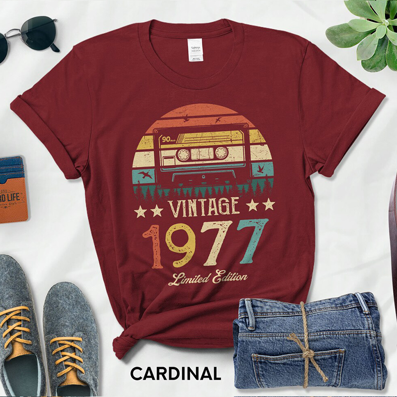 1977 Cassette 47 year old birthday party t shirts - 图1