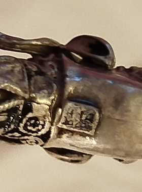 国内现货维多利亚纯银浮雕双羊头项圈手镯套装