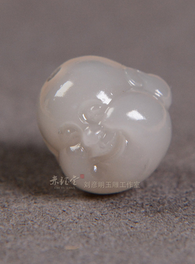赤钰堂笑佛吊坠和田玉首饰精工
