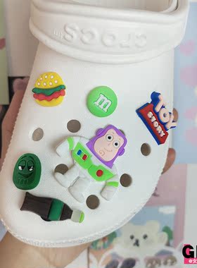 小红书爆款洞洞鞋成品配件diy