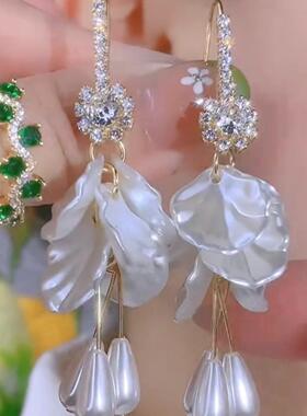 白色花朵925银针长款耳环百搭