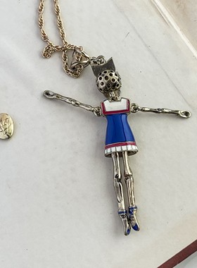 无媒径路草萧萧，自古云林远市朝。海盗骷髅项链耳环套装大牌BJ