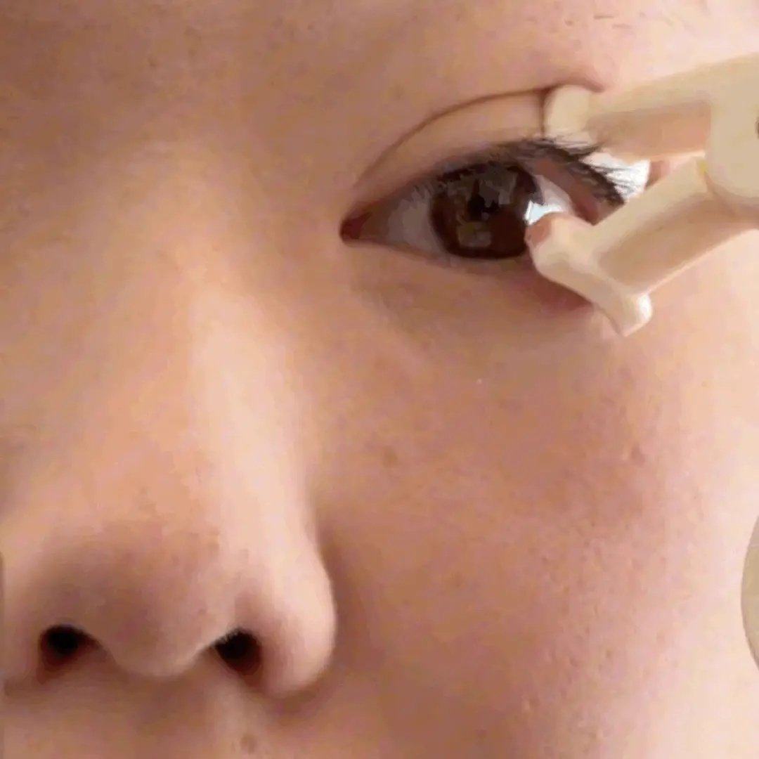 再也不用担心睫毛眨眼睛了！倒睫毛细节夹 边角的睫毛都能夹到！,淘宝优惠券,粉丝福利购,淘宝优惠卷