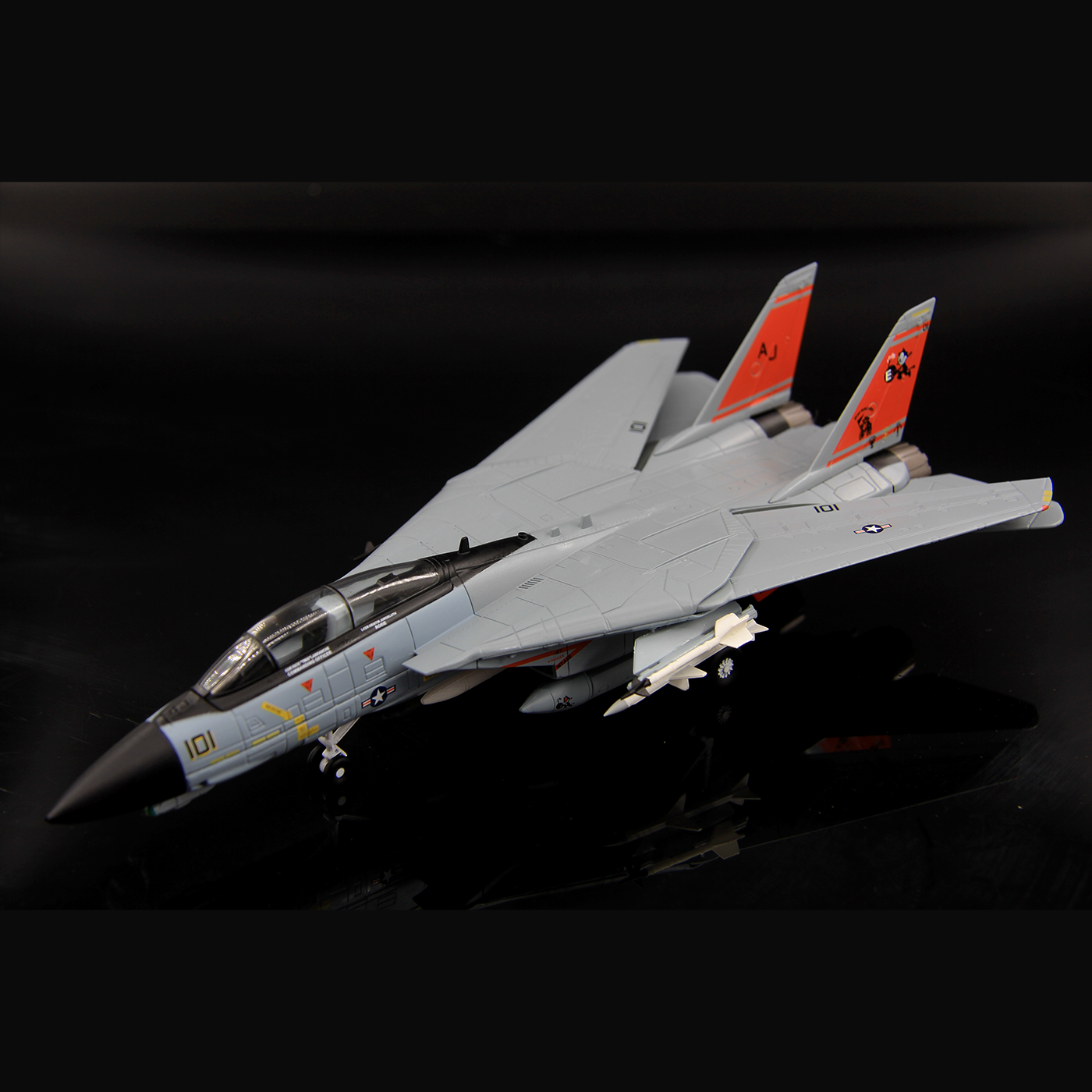 AF1 美国海军F-14D雄猫战斗机VF-31雄猫人 AJ101 F14合金模型1/72 - 图3