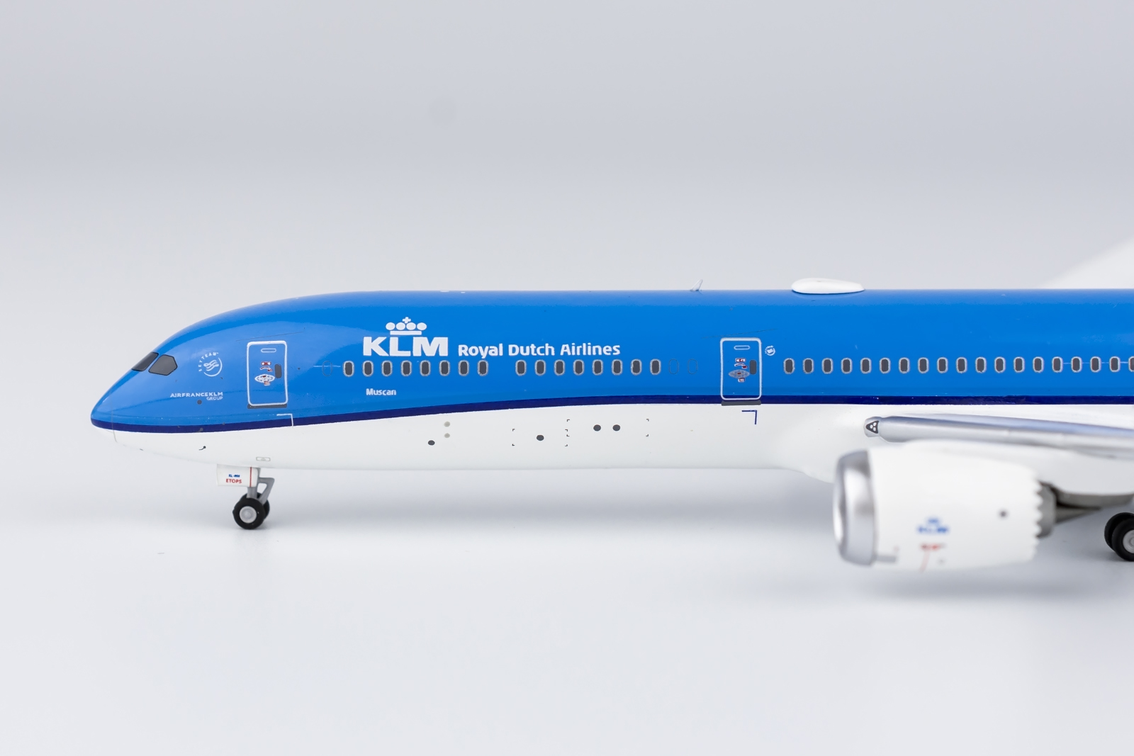 NG 56013荷兰KLM航空波音B787-10 PH-BKL成品合金飞机模型1/400-图1