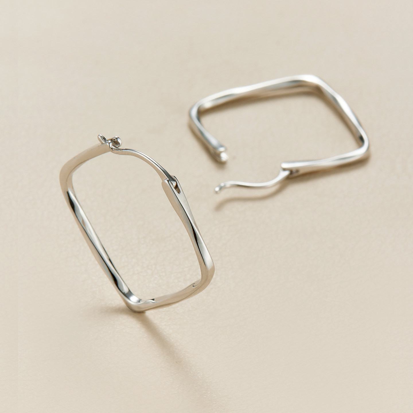 AHCHOO  静奢通勤简约S925纯银光面素圈方形耳环小众菱形细耳扣女,淘宝优惠券,粉丝福利购,淘宝优惠卷