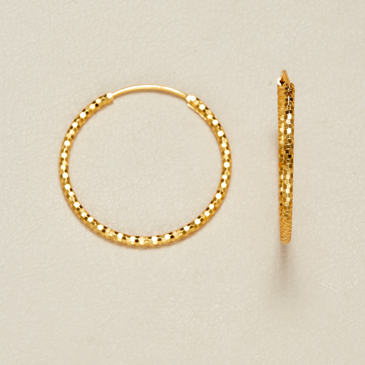 AHCHOO 静奢百搭碎冰冰超细圈大耳环S925纯银高级爆闪耳扣女HOOPS,淘宝优惠券,粉丝福利购,淘宝优惠卷