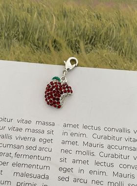 s56时尚唯美简约小巧满钻小水果万能挂件项链挂坠挂包坠原装带盒