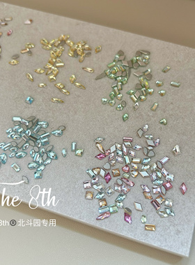 中国平底彩色异形混装美甲饰品