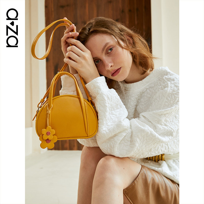 aza单肩手提贝壳包皮质可爱迷你 aza女士包袋