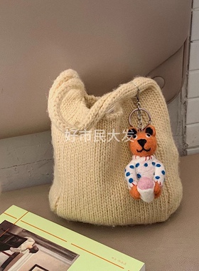 好市民大发羊毛毡彩色可爱动物包挂件秋冬氛围感少女包装饰钥匙扣