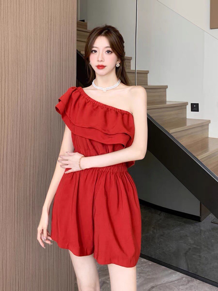 露肩连体裤甜美炸街减龄女夏新显瘦显白海边度假拍照上镜洋气短裤,淘宝优惠券,粉丝福利购,淘宝优惠卷