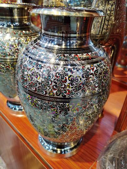 Pakistani handicrafts, treasure-accumulating bottles, gifts, real shots, shopkeeper-recommended patterns, shipped randomly