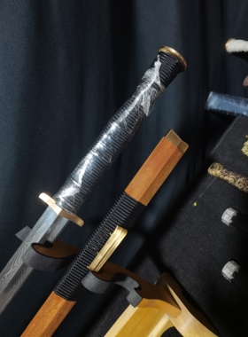 手工刀剑大马士革瓦面剑练习款双手剑重仪木鞘收藏把玩未开刃 ​