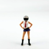 RM Puppet 1:64 Короткая юбка девушка с моделью шлема NSX Micro -shoot Mini Gt Match Box TSM Hotile