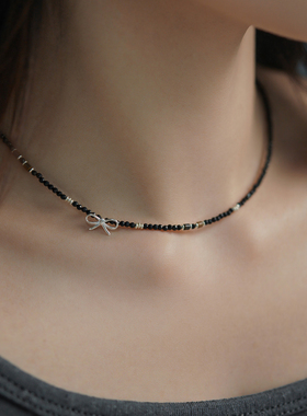 黑尖晶项链2025新款百搭锁骨链