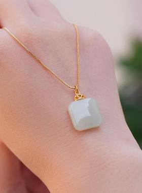 珞有时「无事好运」新中式和田玉小方糖吊坠无事牌项链女