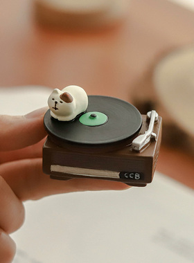 治愈系猫咪唱片机一起听音乐啊
