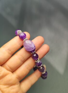 水晶玉石设计款天然乌拉圭紫水晶缠丝紫水蛋面八面玲珑珠及花托