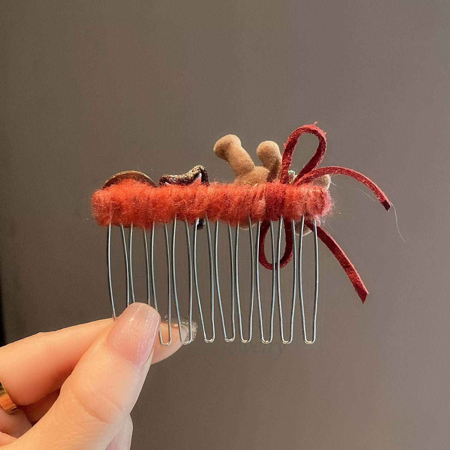 复古植绒卡通小熊闪钻蝴蝶结刘海碎发梳高颅顶公主头倒插梳高级感,淘宝优惠券,粉丝福利购,淘宝优惠卷