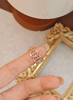 Dunli敦丽镂空雕花戒指