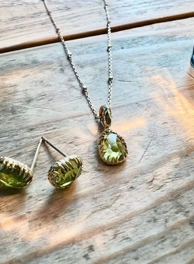 不规则橄榄石925银耳钉天然水晶