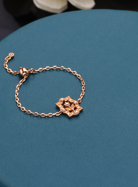 14K镀金微镶锆石小花戒指套装