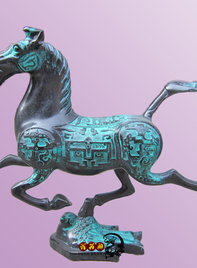 青铜马踏飞燕铜奔马摆件马超龙雀