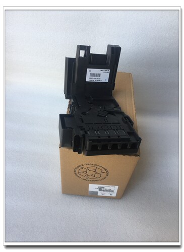 标致3008 308SW 308CC DS5 DS6电瓶管理器模块蓄电池控制保险丝盒 - 图1