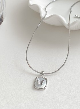 卡芙娜 方形天然贝母项链女轻奢小众士韩国韩版蝴蝶蛇骨毛衣链