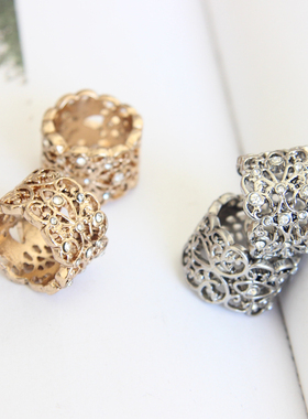 日韩风花朵宽面镂空镶钻关节戒指